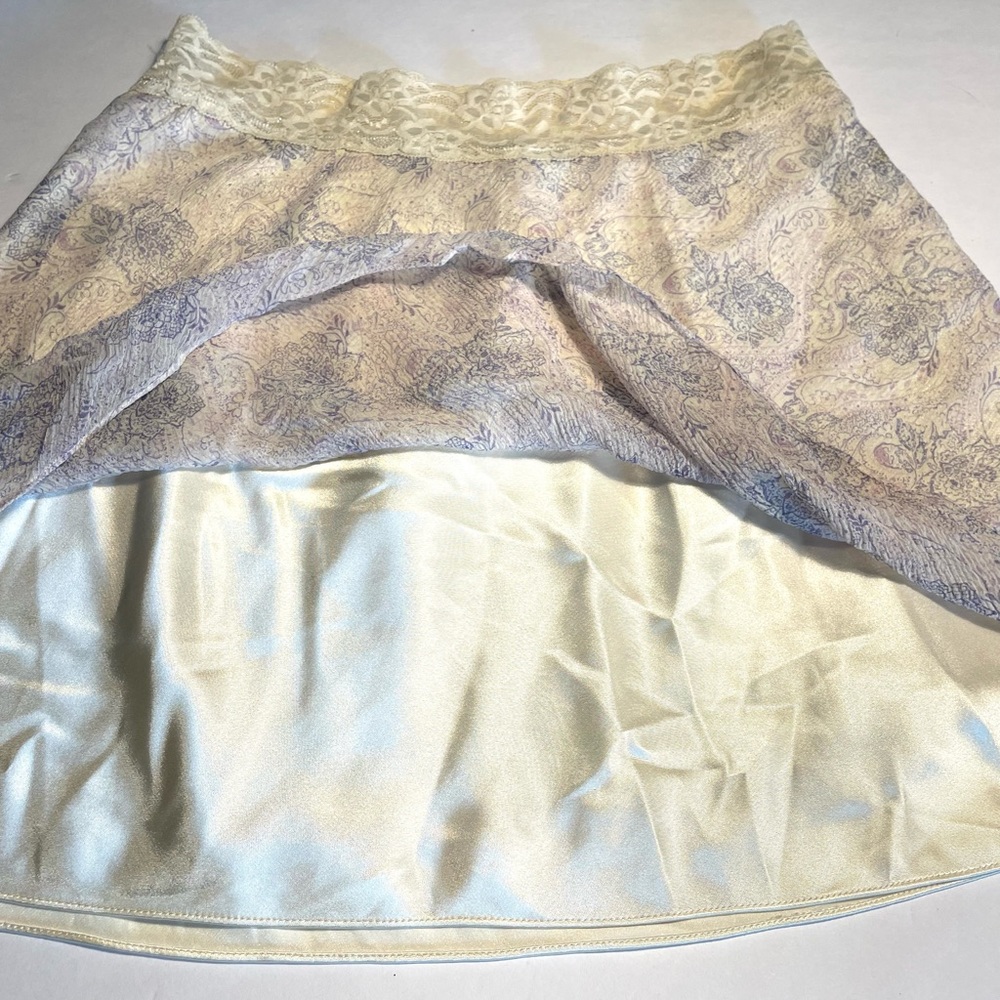 Express silk skirt, size medium - Picture 6 of 9